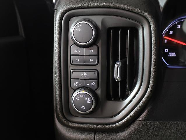 Used 2021 Chevrolet Silverado 1500 Custom Trail Boss w/ LPO, Dark Essentials Package image 21