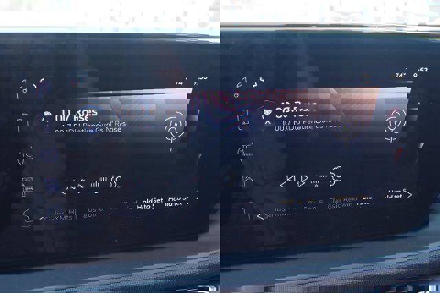 Used 2025 Buick Envista Sport Touring w/ Convenience I Package FWD image 27