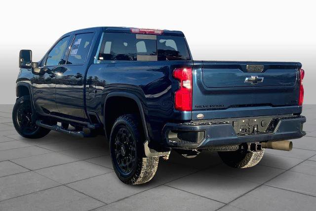 Used 2022 Chevrolet Silverado 3500 LTZ w/ LTZ Plus Package image 11