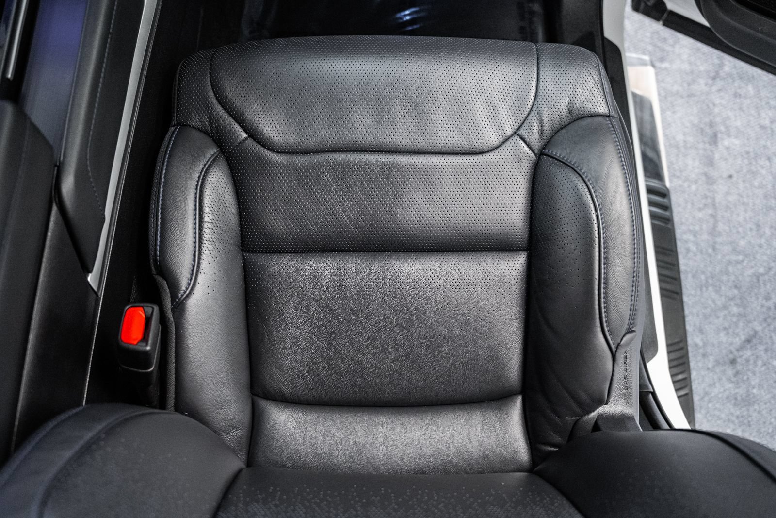 Used 2024 Toyota Tundra Platinum AWD/4WD image 41