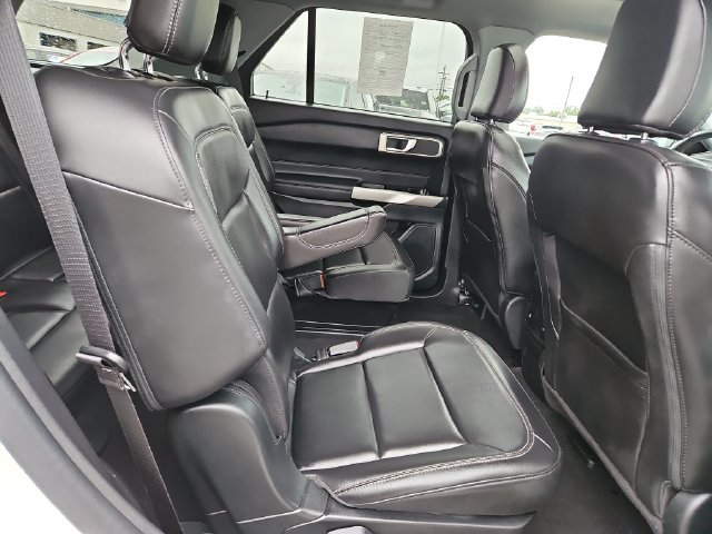 Certified 2023 Ford Explorer XLT w/ Equipment Group 202A AWD/4WD image 28