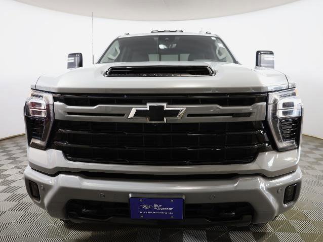 Used 2024 Chevrolet Silverado 3500 LTZ w/ LTZ Plus Package image 6