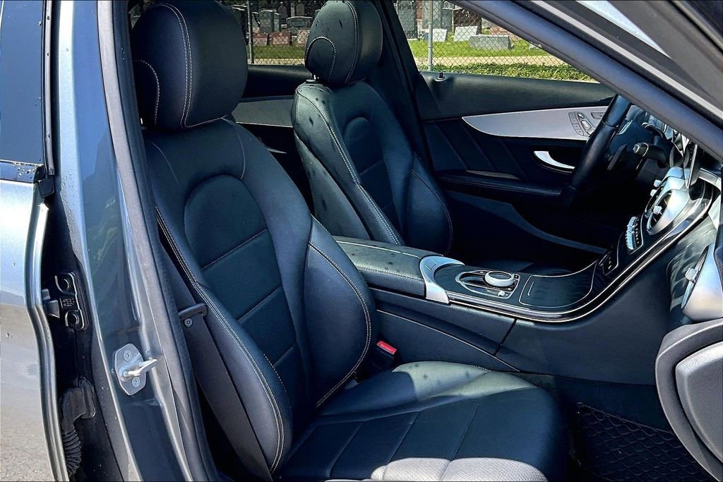 Used 2021 Mercedes-Benz C 300 4MATIC Sedan w/ AMG Line image 7