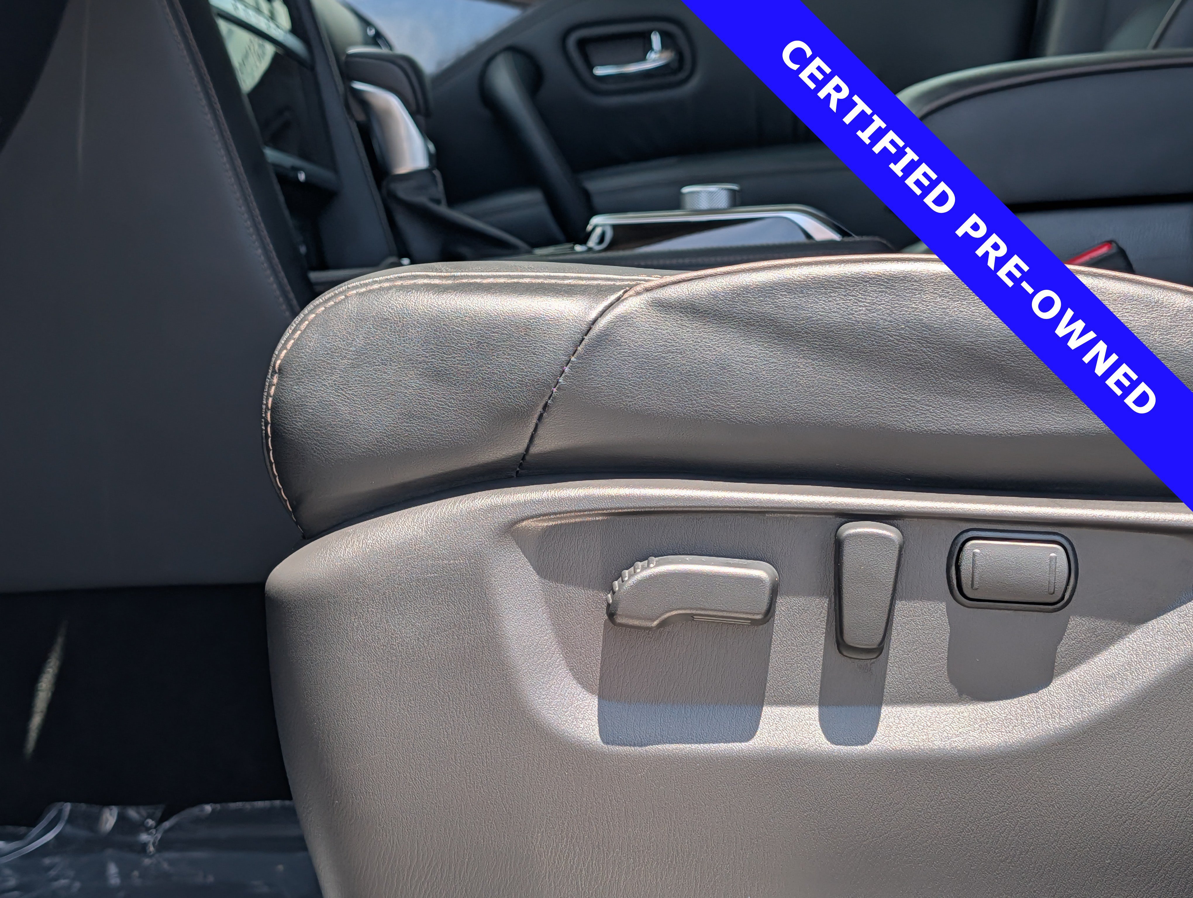 Used 2024 Nissan Armada Platinum w/ Cargo Package AWD/4WD image 23