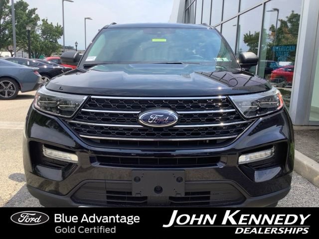 Certified 2023 Ford Explorer XLT w/ Equipment Group 202A AWD/4WD image 7