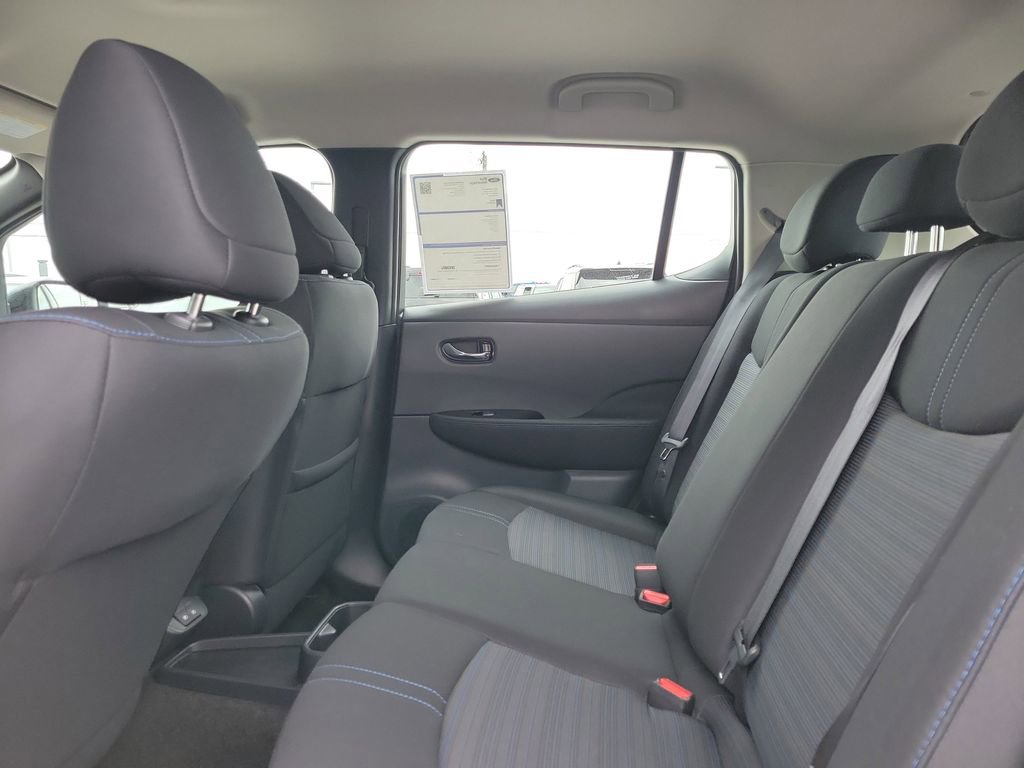 Used 2025 Nissan Leaf SV Plus image 13