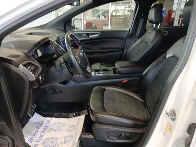 Certified 2024 Ford Edge ST-Line w/ Class II Trailer Tow Package image 11