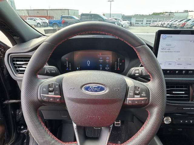 Certified 2023 Ford Escape ST-Line w/ Tech Pack #1 AWD/4WD image 13