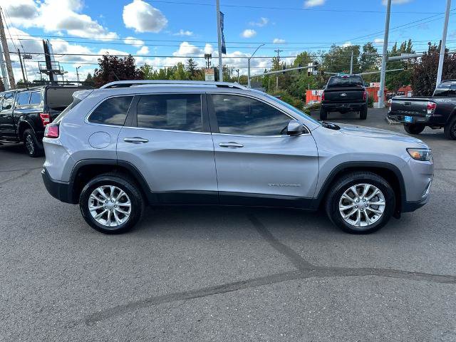 Used 2019 Jeep Cherokee Latitude w/ Popular Appearance Group FWD image 8