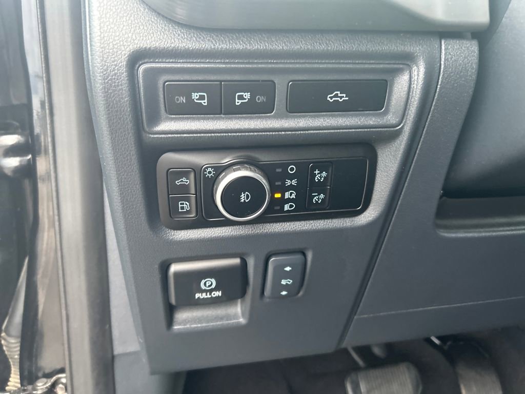 Certified 2023 Ford F150 Lariat w/ Equipment Group 502A High image 21