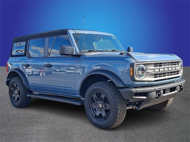 Certified 2023 Ford Bronco Black Diamond image 3