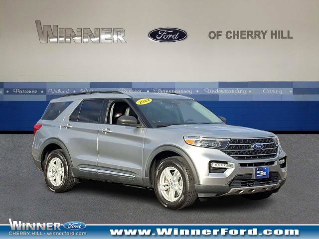 Certified 2022 Ford Explorer XLT w/ Equipment Group 202A