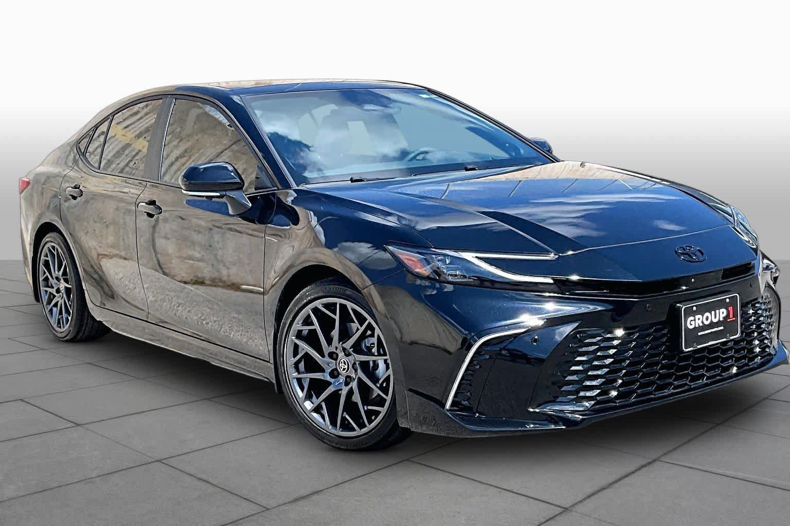 Used 2026 Toyota Camry XSE w/ Premium Plus Package FWD image 3