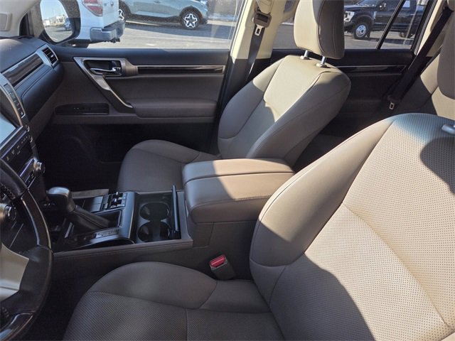 Used 2020 Lexus GX 460 Premium image 4