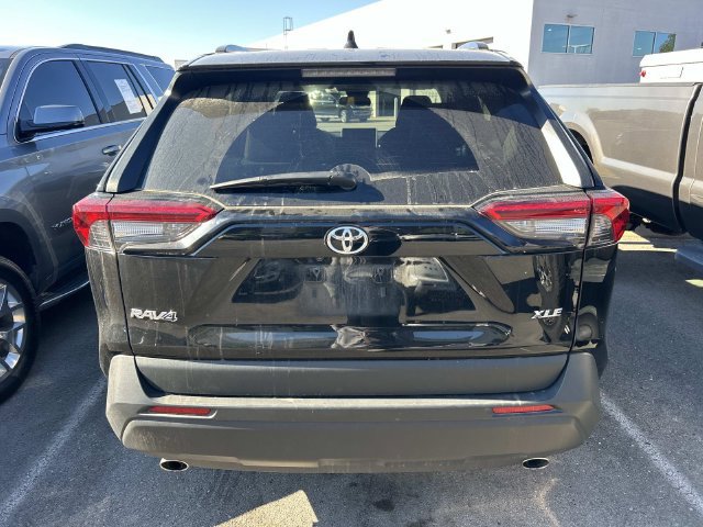 Used 2025 Toyota RAV4 XLE FWD image 6