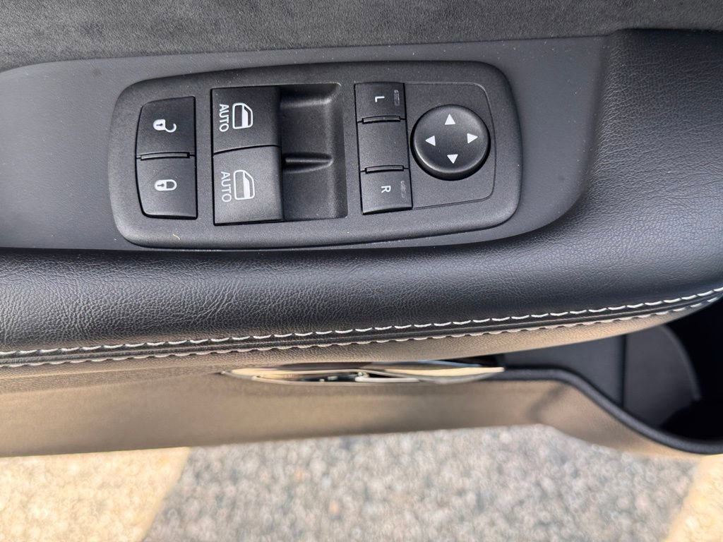 Used 2023 Dodge Challenger SRT Hellcat RWD image 16