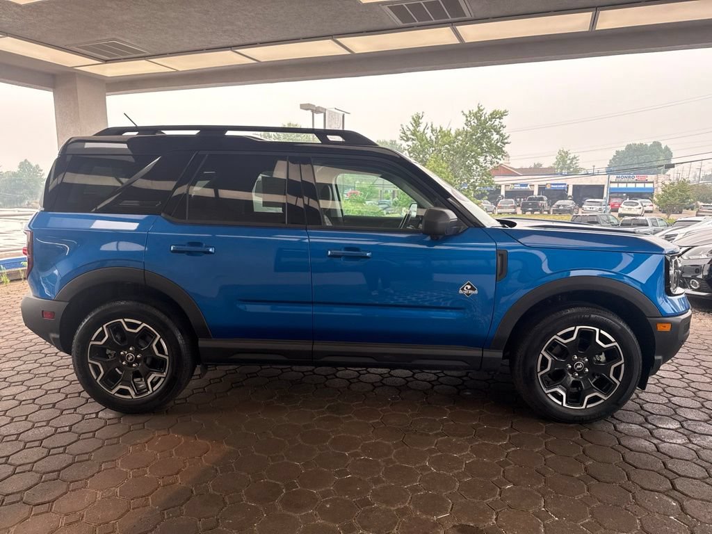 Certified 2025 Ford Bronco Sport Outer Banks w/ Outer Banks Tech Package+ AWD/4WD image 5
