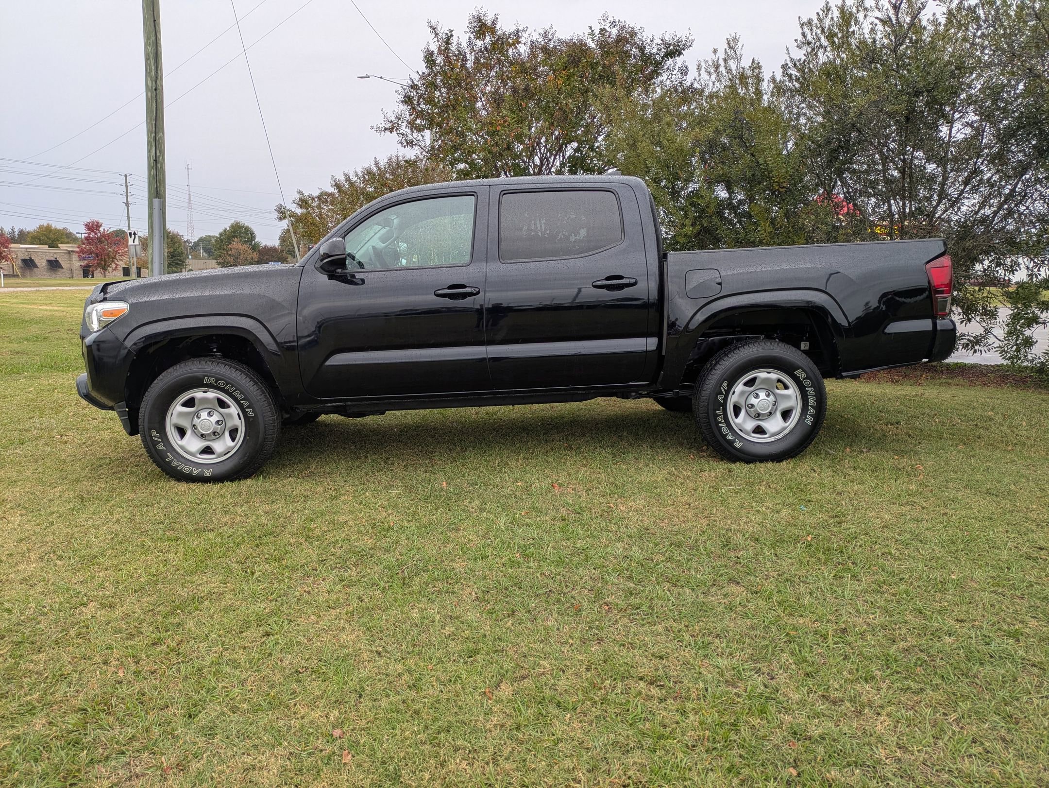 Used 2021 Toyota Tacoma SR image 6
