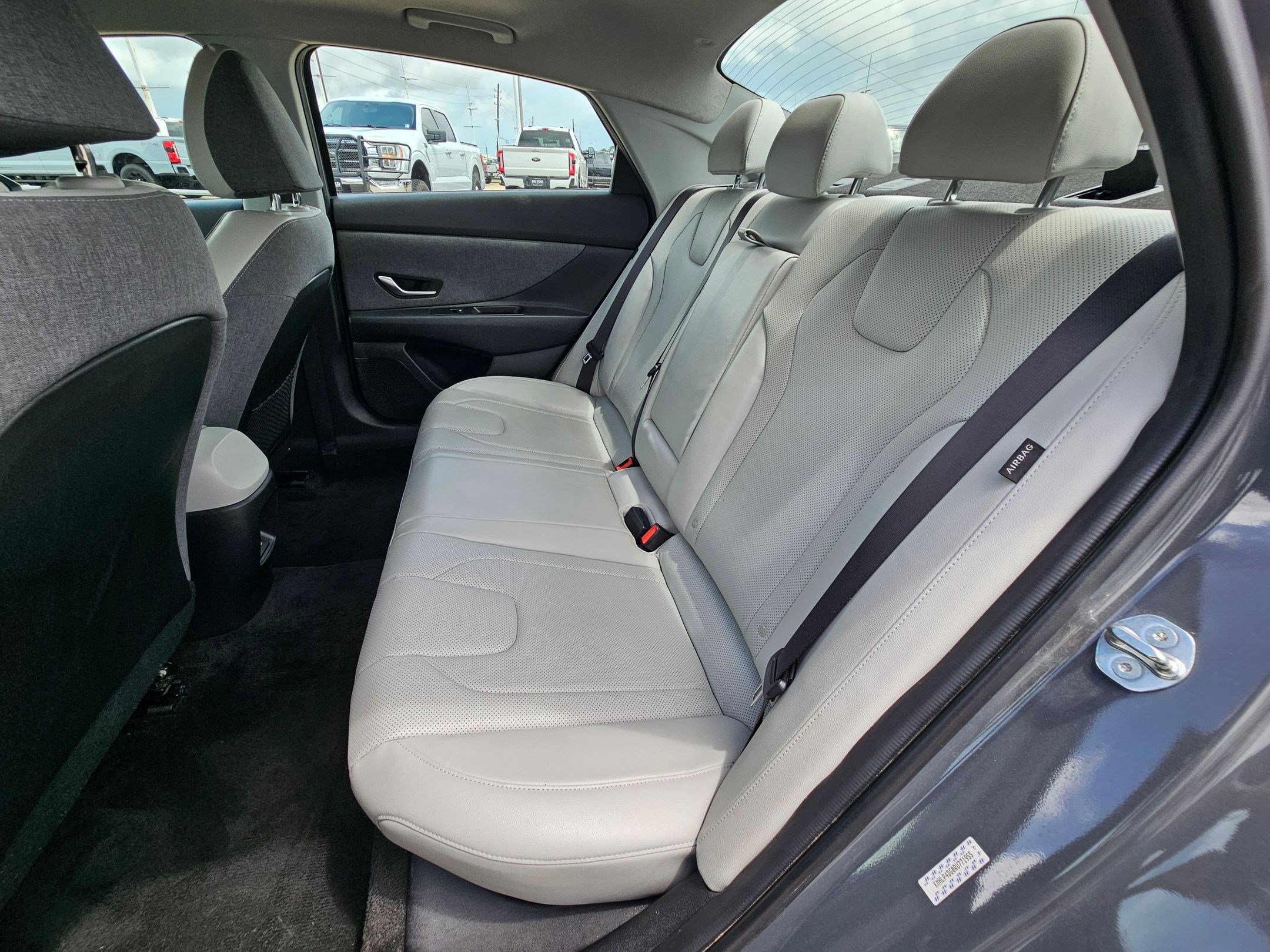 Used 2024 Hyundai Elantra Limited FWD image 27