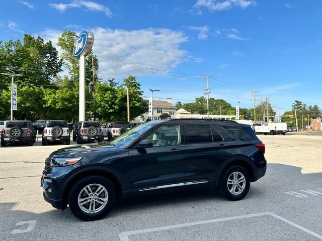 Certified 2023 Ford Explorer XLT w/ Equipment Group 202A AWD/4WD image 9