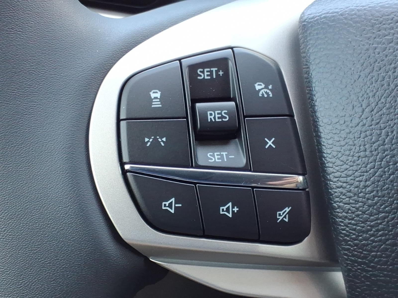 Certified 2026 Ford Explorer Active RWD image 25