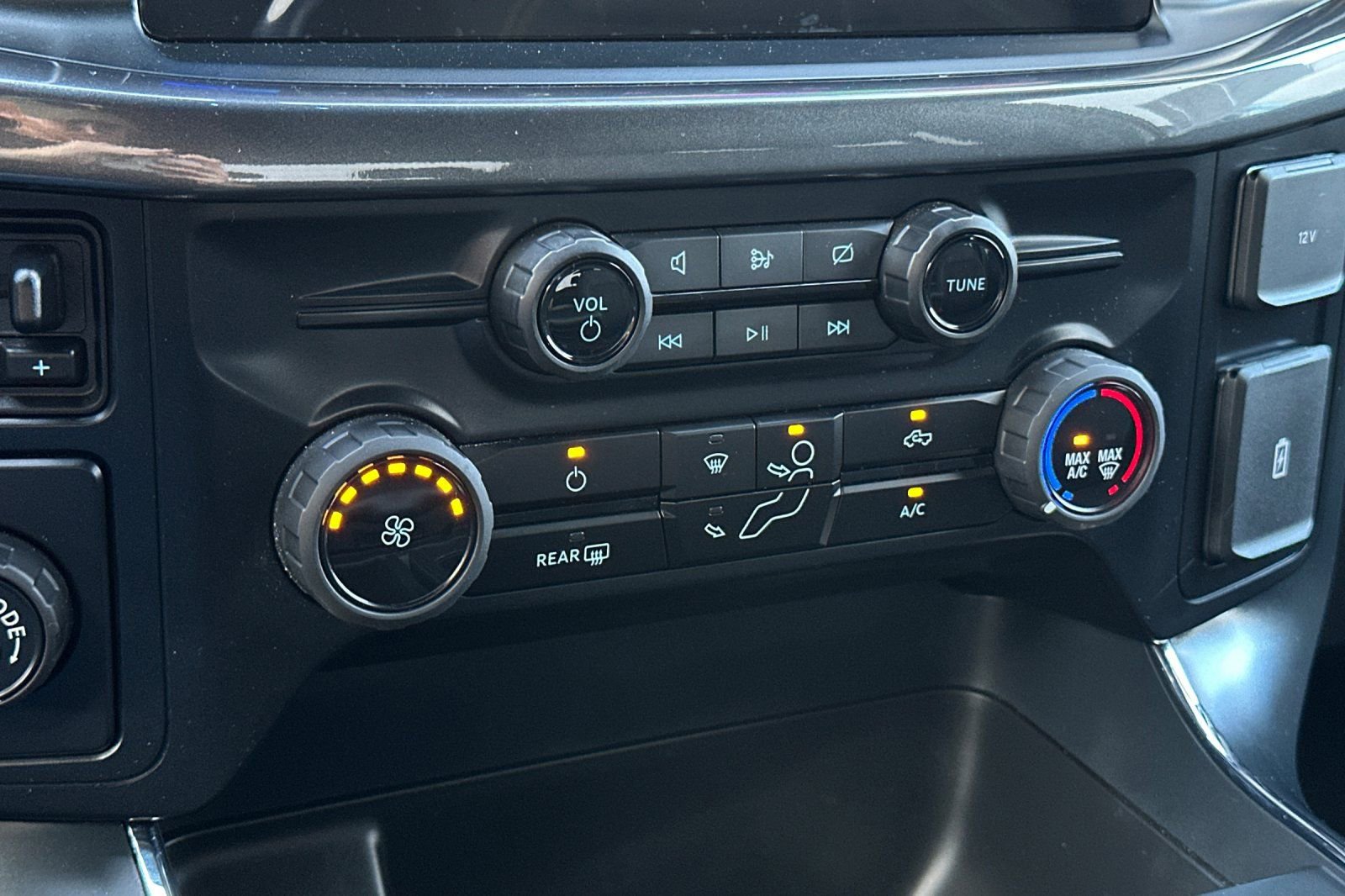 Certified 2024 Ford F150 STX w/ STX Black Appearance Package image 19