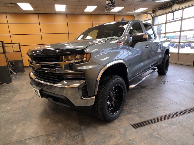 Used 2019 Chevrolet Silverado 1500 LT w/ All-Star Edition AWD/4WD image 3