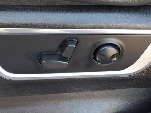 Used 2022 RAM 1500 Laramie AWD/4WD image 16