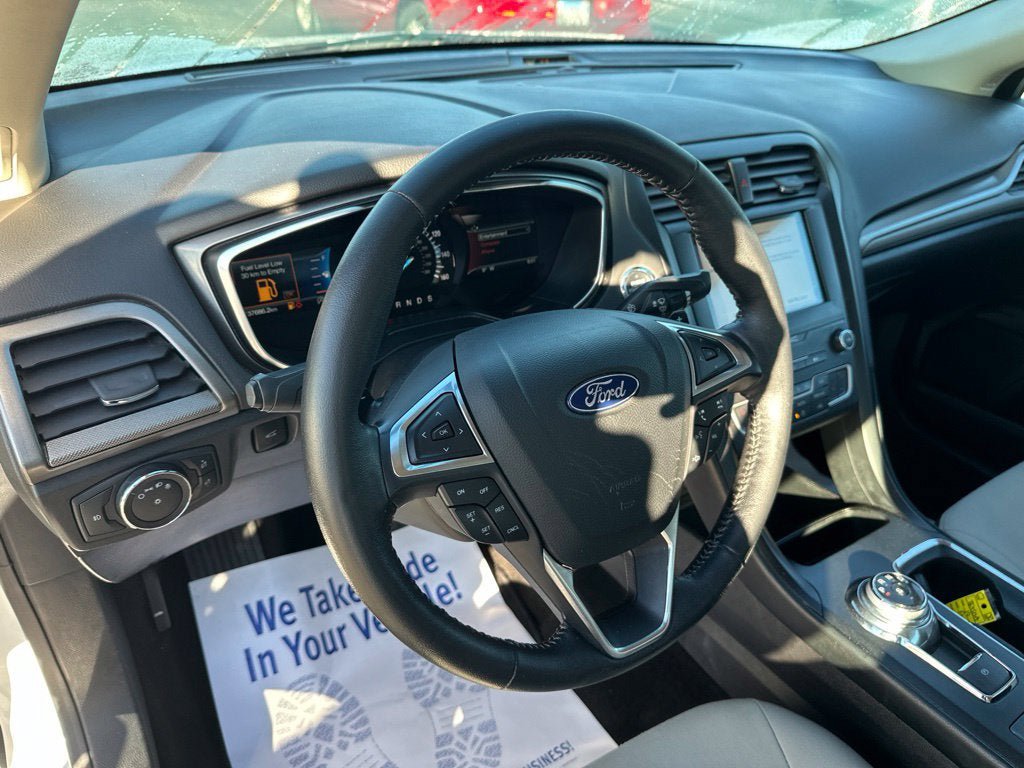 Certified 2019 Ford Fusion SE FWD image 15
