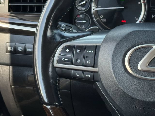 Used 2017 Lexus LX 570 4WD w/ Luxury Package image 13