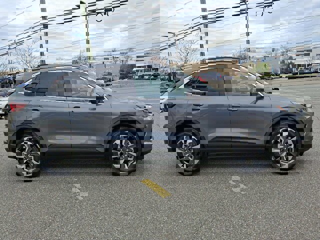 Certified 2023 Ford Escape Platinum w/ Premium Technology Package AWD/4WD image 5