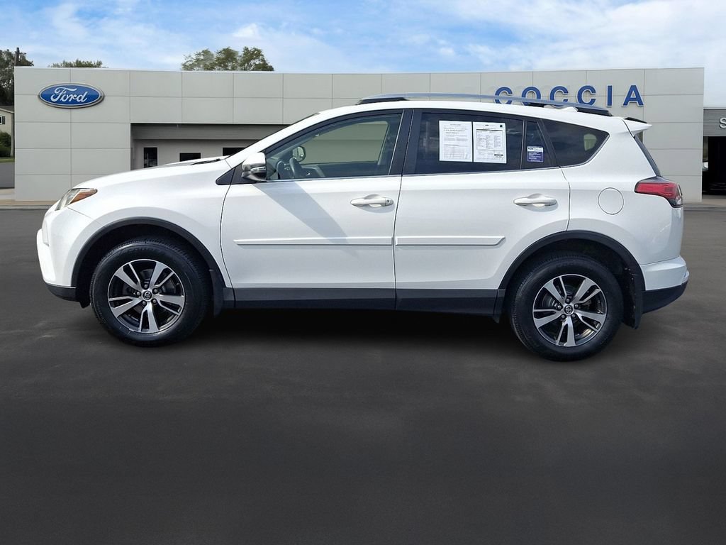 Used 2018 Toyota RAV4 XLE w/ Plus Extra Value Package AWD/4WD image 7