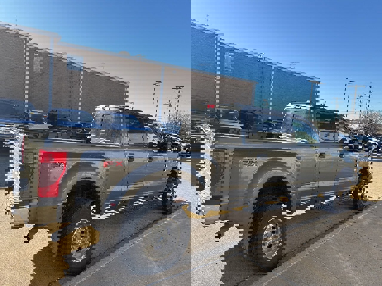 Certified 2022 Ford F350 XLT image 4
