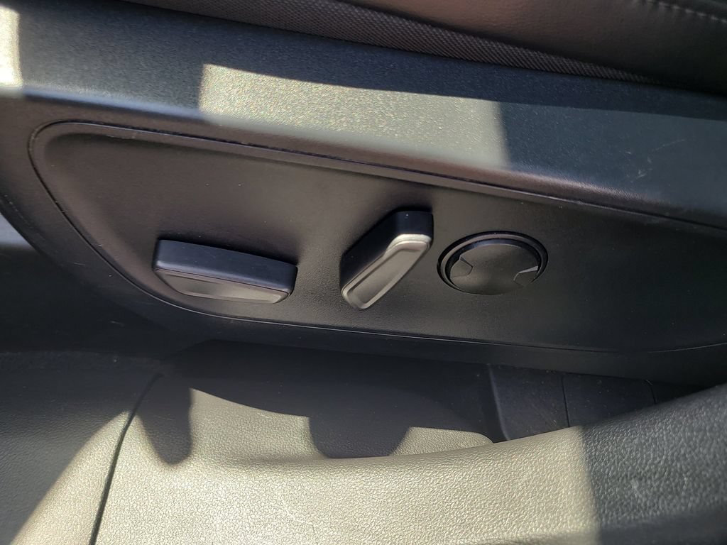 Certified 2024 Ford Escape ST-Line w/ Tech Pack #1 FWD image 18