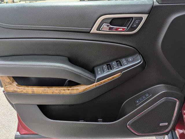 Used 2017 GMC Yukon Denali AWD/4WD image 15