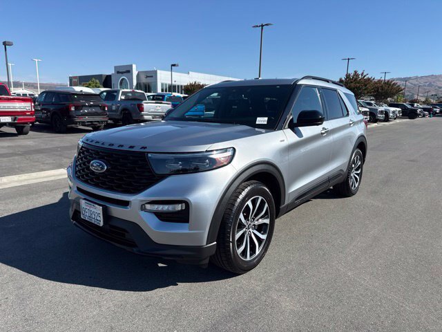 Certified 2023 Ford Explorer ST-Line w/ Class IV Trailer Tow Package AWD/4WD image 2