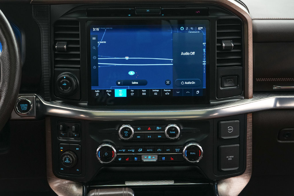 Certified 2025 Ford F150 King Ranch AWD/4WD image 24