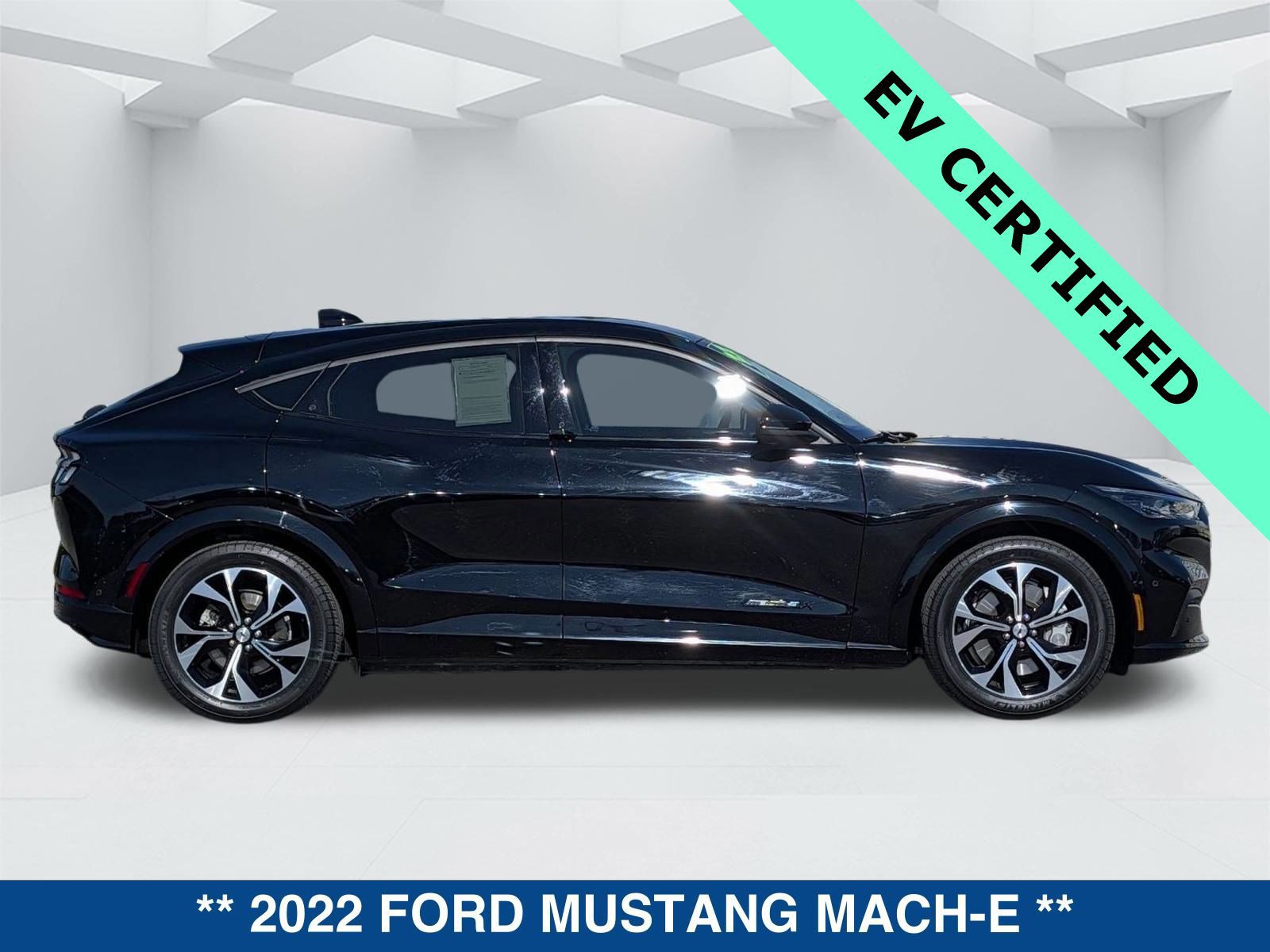 Certified 2022 Ford Mustang Mach-E Premium image 6