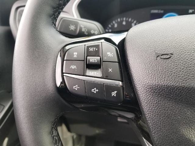 Certified 2022 Ford Escape SE w/ Cold Weather Package image 26