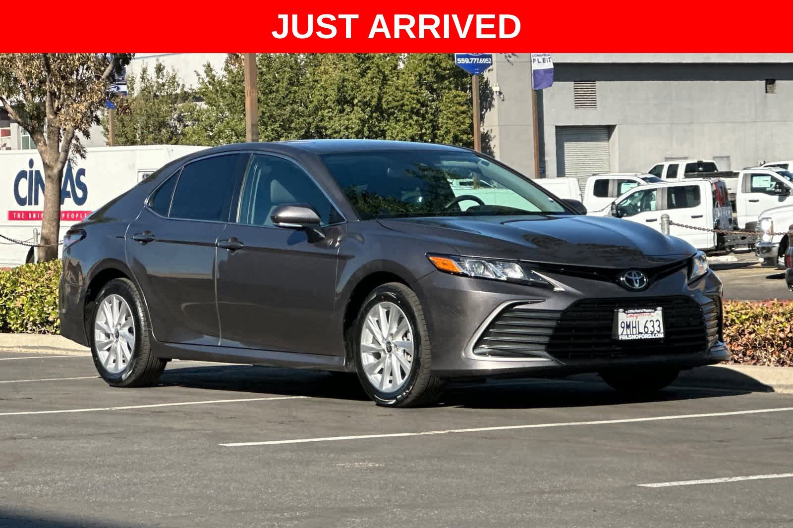 Used 2024 Toyota Camry LE w/ Convenience Package FWD image 10