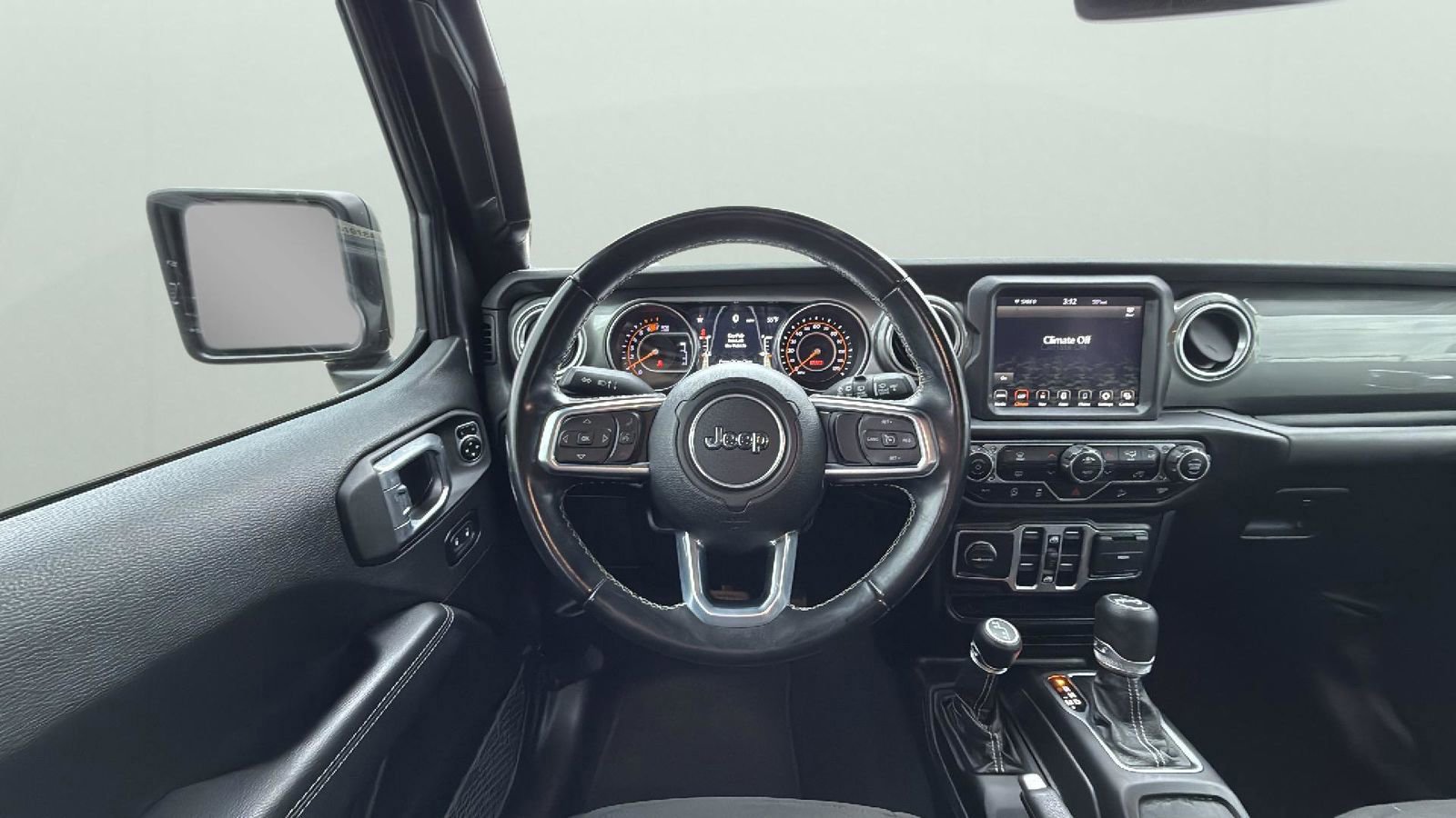 Used 2020 Jeep Wrangler Unlimited Sahara image 13