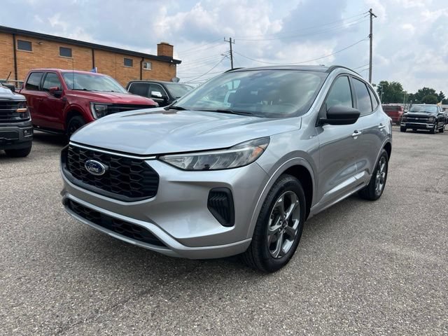 Certified 2024 Ford Escape ST-Line w/ Tech Pack #1 AWD/4WD image 28