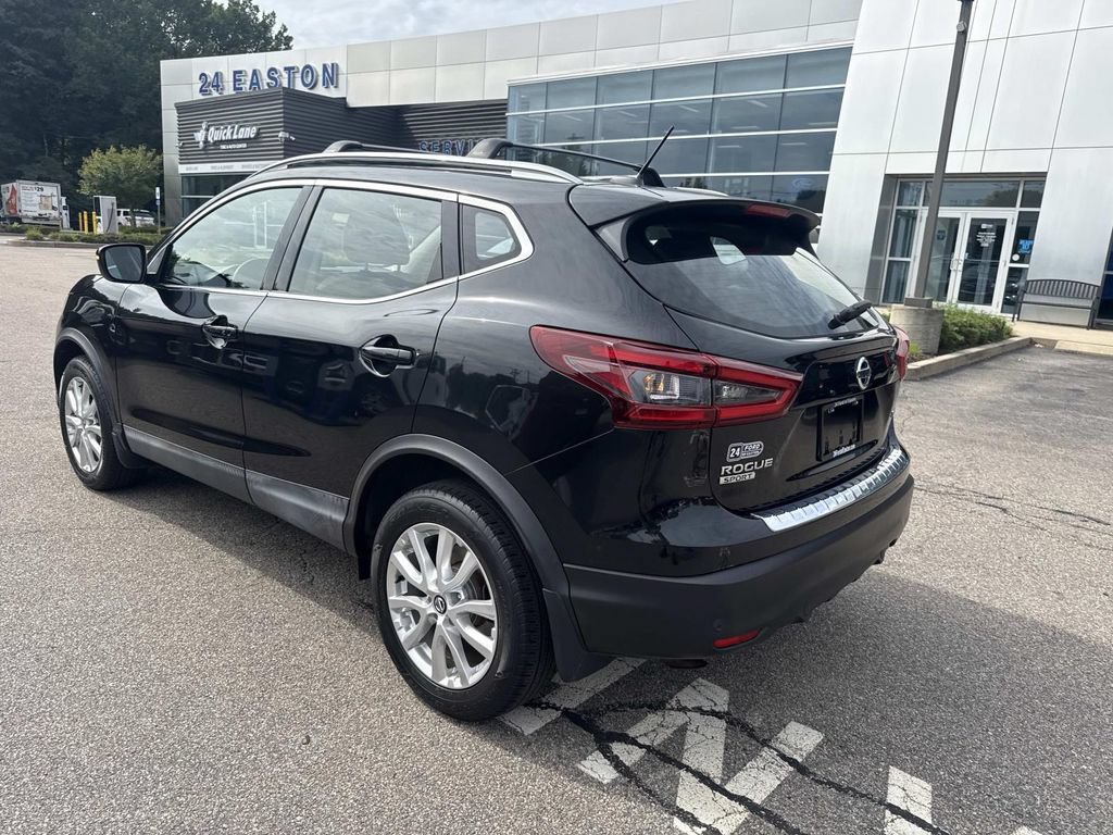 Used 2020 Nissan Rogue Sport SV w/ All-Weather Package AWD/4WD image 3