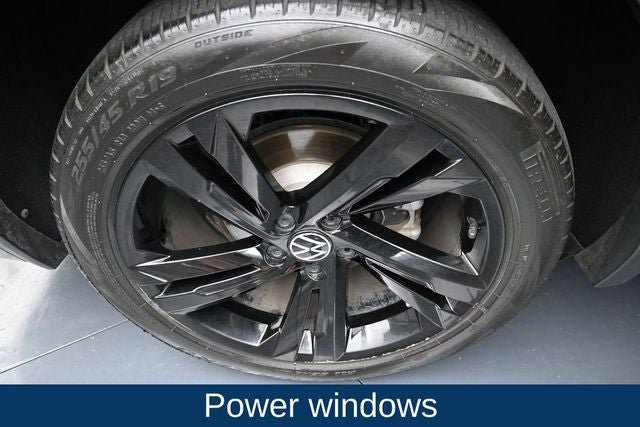 Used 2023 Volkswagen Tiguan SE R-Line FWD image 15