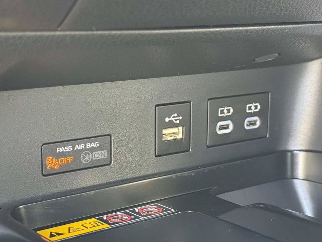 Used 2025 Toyota Camry SE w/ Convenience Package FWD image 26