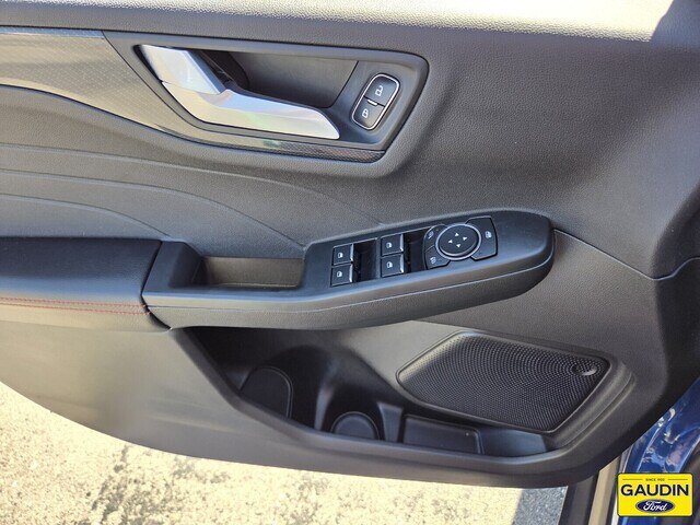 Certified 2023 Ford Escape ST-Line w/ Tech Pack #1 FWD image 18