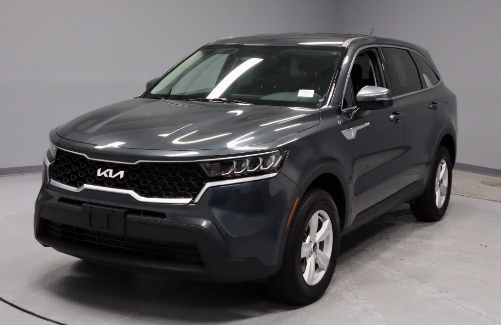 Used 2023 Kia Sorento LX AWD/4WD image 7