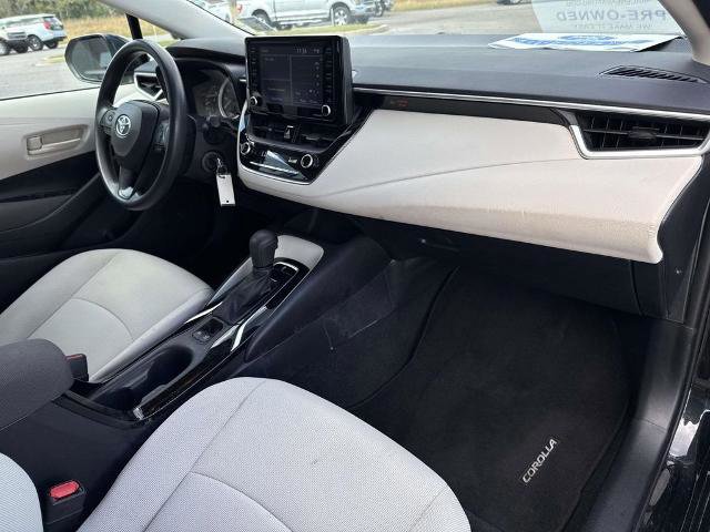 Used 2022 Toyota Corolla LE image 13
