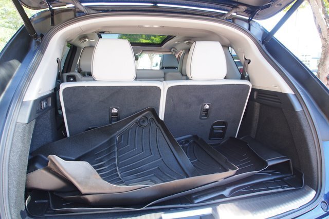 Used 2023 Acura MDX SH-AWD w/ Advance Package image 17