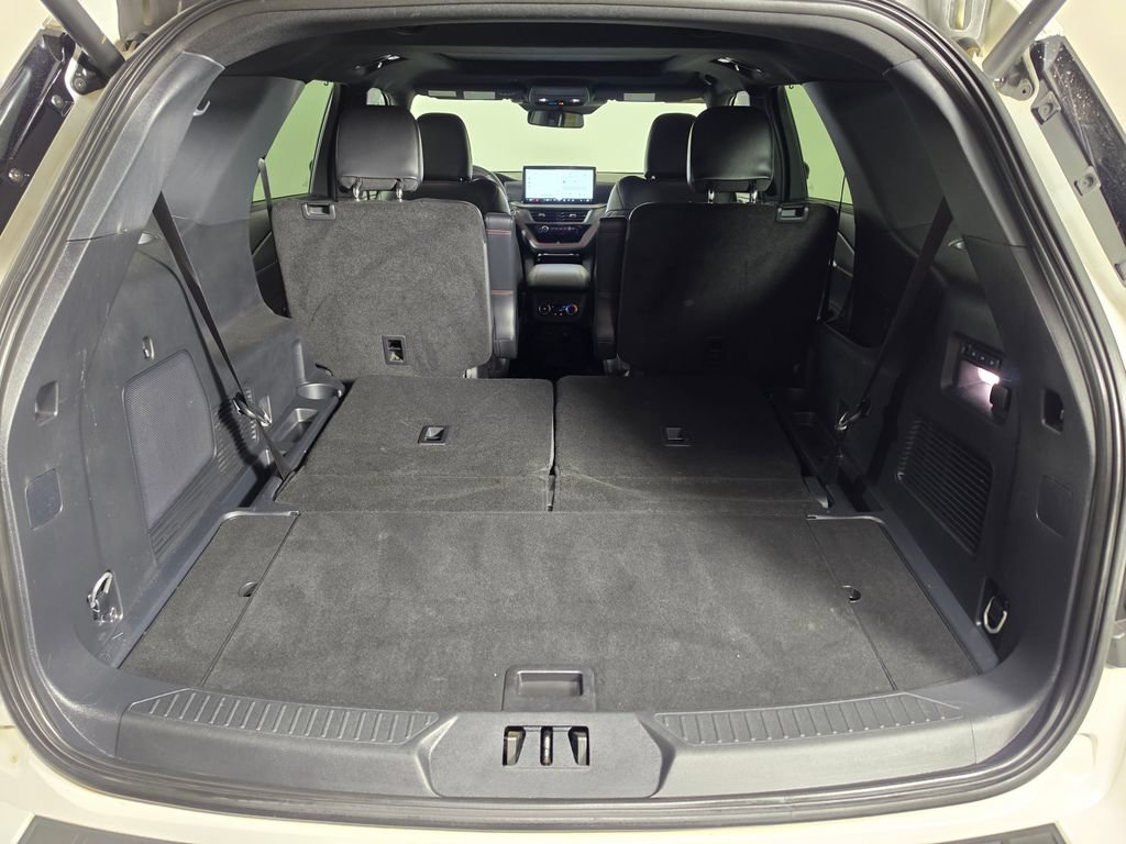Certified 2025 Ford Explorer ST AWD/4WD image 14